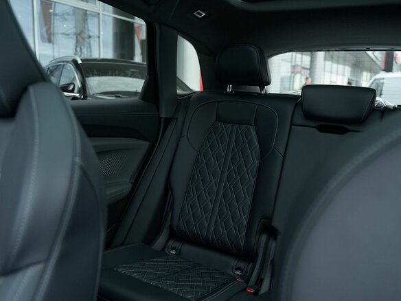 2026 Audi Q5 L III (GU), зелёный, 6399900 рублей - вид 29
