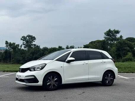 2022 Honda Fit IV, белый, 1200555 рублей, вид 4