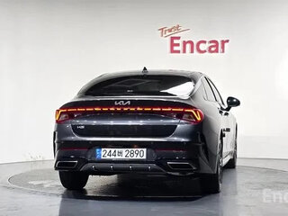 2022 Kia K5 III, чёрный, 1820000 рублей, вид 4