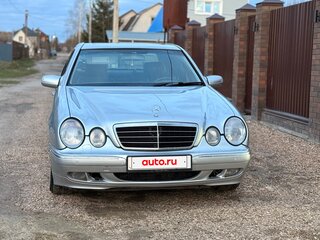 2001 Mercedes-Benz E-Класс 200 II (W210, S210) Рестайлинг, серебристый, 500000 рублей, вид 2