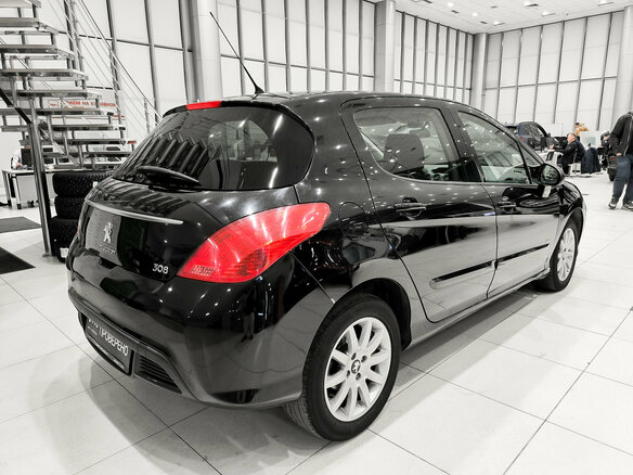2011 Peugeot 308 I Рестайлинг, серый, 550000 рублей - вид 4