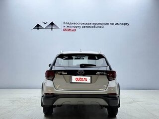 2022 Toyota Yaris L X XP150 Рестайлинг, белый, 1104000 рублей, вид 5