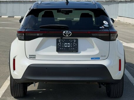 2022 Toyota Yaris Cross I, белый, 1630000 рублей, вид 5