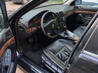 2001 BMW 5 серии 530i IV (E39) Рестайлинг, чёрный, 570000 рублей, вид 5