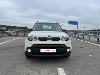 2018 Kia Soul II Рестайлинг, бежевый, 1490000 рублей, вид 3