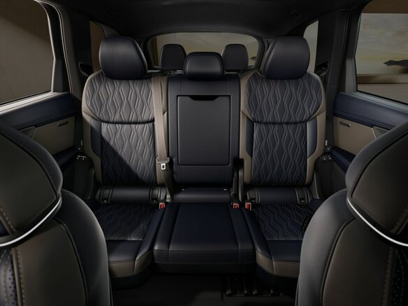 2026 Audi Q7 III (G8), синий, 17900000 рублей - вид 8