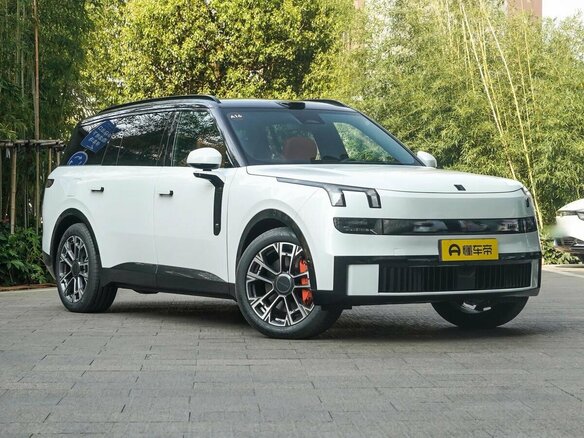 2026 Lynk & Co 900, белый, 7900000 рублей - вид 2