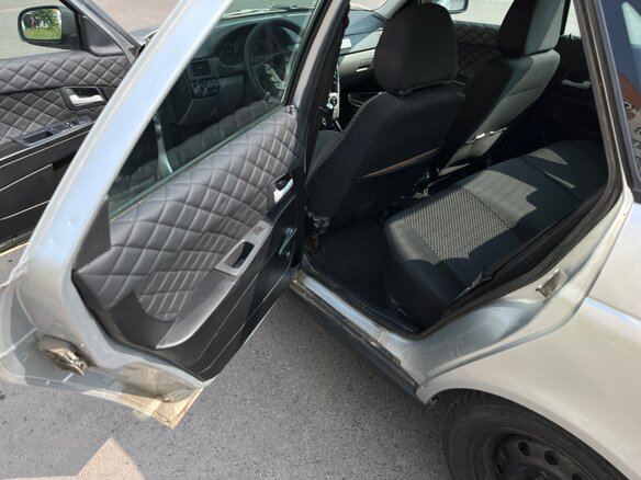 2013 Lada (ВАЗ) Priora I, серебристый, 435000 рублей - вид 16
