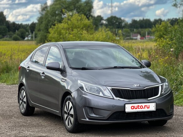 2014 Kia Rio III, серый