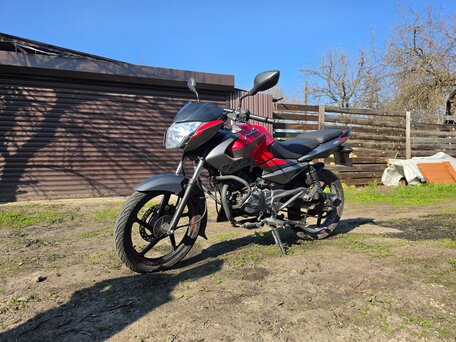 2021 Bajaj Pulsar NS 125, красный, 140000 рублей, вид 4