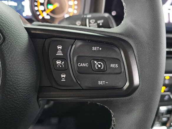 2025 Jeep Gladiator II (JT) Рестайлинг, зелёный, 8100000 рублей - вид 11
