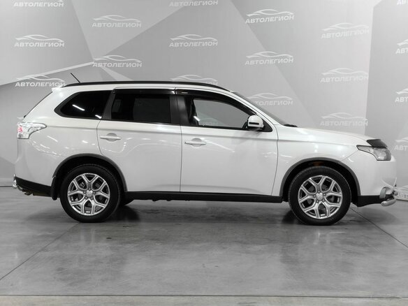 2012 Mitsubishi Outlander III, белый, 1249000 рублей - вид 5