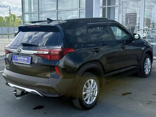 2021 Kia Seltos I, чёрный, 2350000 рублей, вид 5