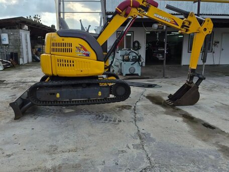 2016 Komatsu PC30UU, жёлтый, 2100000 рублей, вид 3