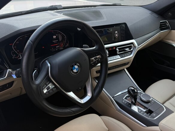 2021 BMW 3 серии 330i VII (G2x), белый, 3700000 рублей - вид 8