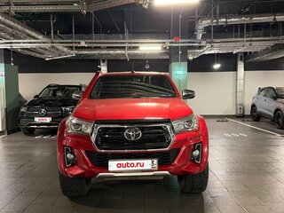 2018 Toyota Hilux VIII, красный, 5500000 рублей, вид 1