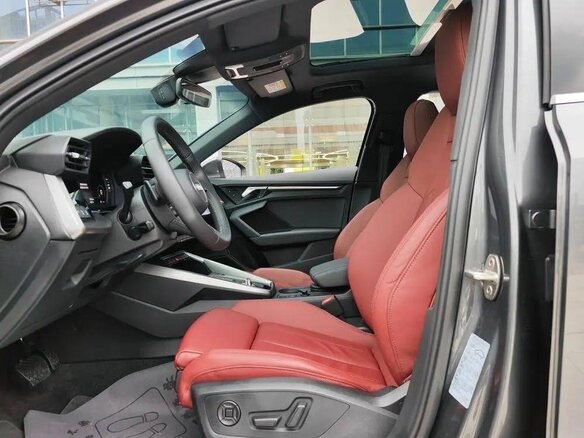 2021 Audi A3 35 TFSI Long IV (8Y), серый, 2550000 рублей - вид 4