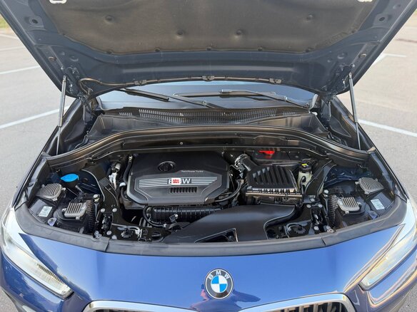 2018 BMW X2 sDrive18i I (F39), синий, 2150000 рублей - вид 12