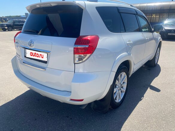 2011 Toyota Vanguard, белый, 1600000 рублей - вид 4