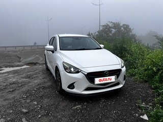 2015 Mazda Demio IV (DJ), белый, 690000 рублей, вид 2