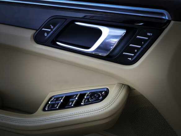 2015 Porsche Macan S Diesel I, чёрный, 3845000 рублей - вид 17