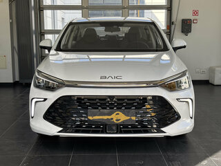 2025 BAIC U5 Plus, белый, 2300000 рублей, вид 2