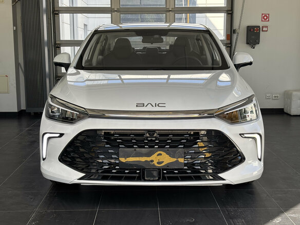 2025 BAIC U5 Plus, белый, 2300000 рублей - вид 1