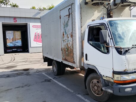 1996 Fuso (Mitsubishi) Canter, белый, 700000 рублей, вид 1