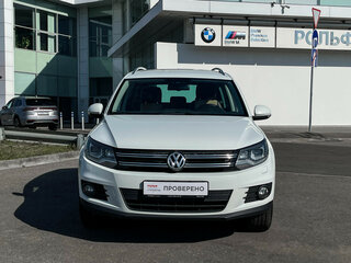 2016 Volkswagen Tiguan I Рестайлинг, белый, 1609000 рублей, вид 2