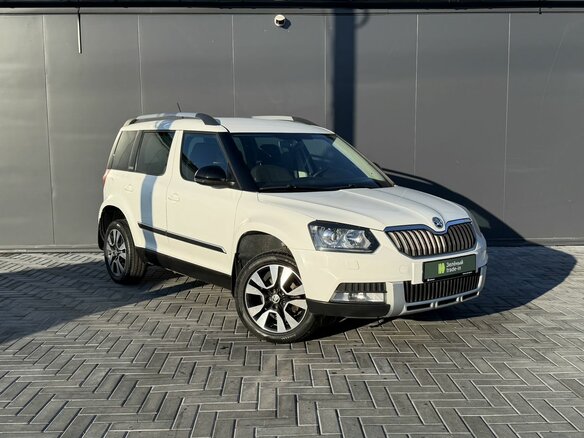 2015 Skoda Yeti I Рестайлинг, белый, 1550000 рублей - вид 4