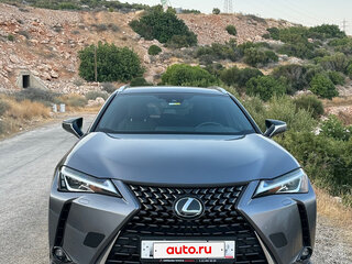 2019 Lexus UX 200 I, серый, 2650000 рублей, вид 2