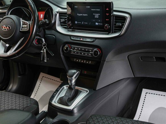 2020 Kia Ceed III, синий, 1590000 рублей - вид 11