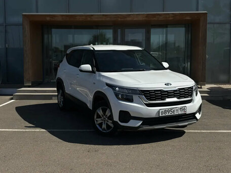 2020 Kia Seltos I, белый, 1795000 рублей, вид 4
