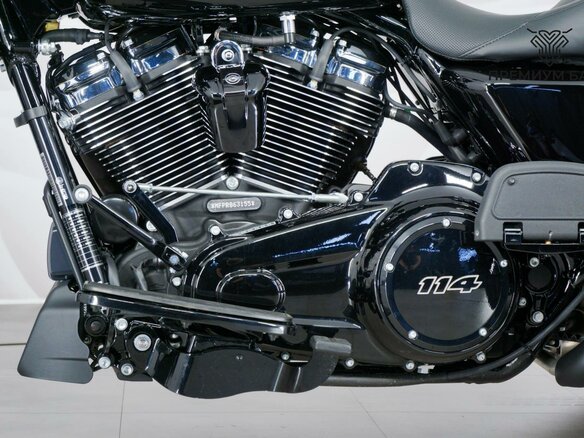 2024 Harley-Davidson Road Glide 3, чёрный, 4399000 рублей - вид 12