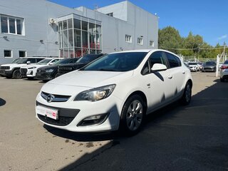2013 Opel Astra J Рестайлинг, белый, 689000 рублей, вид 4