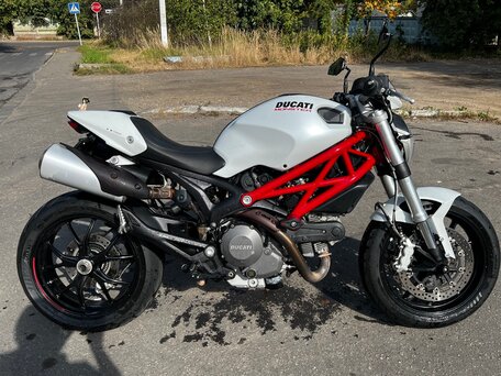 2012 Ducati Monster 796, белый, 520000 рублей, вид 2