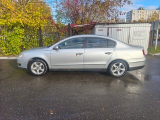 2005 Volkswagen Passat B6, серебристый, 390000 рублей, вид 5