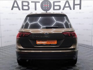 2019 Volkswagen Tiguan II, коричневый, 2004000 рублей, вид 5