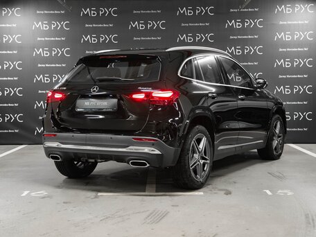 2024 Mercedes-Benz GLA 250 II (H247) Рестайлинг, чёрный, 6270000 рублей, вид 4
