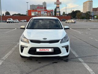 2017 Kia Rio IV, белый, 1097000 рублей, вид 2