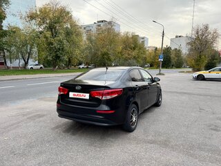2016 Kia Rio III Рестайлинг, чёрный, 430000 рублей, вид 5