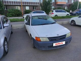 2001 Nissan AD II, белый, 290000 рублей, вид 2