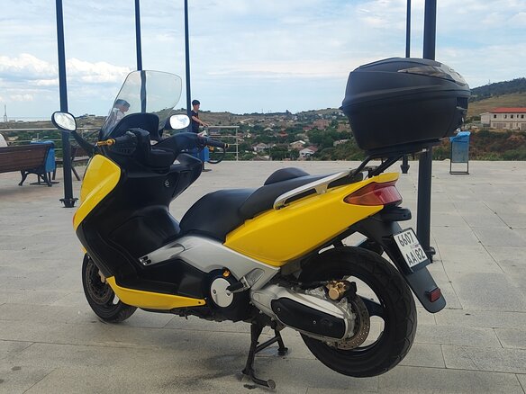 2003 Yamaha TMAX, жёлтый, 300000 рублей - вид 5