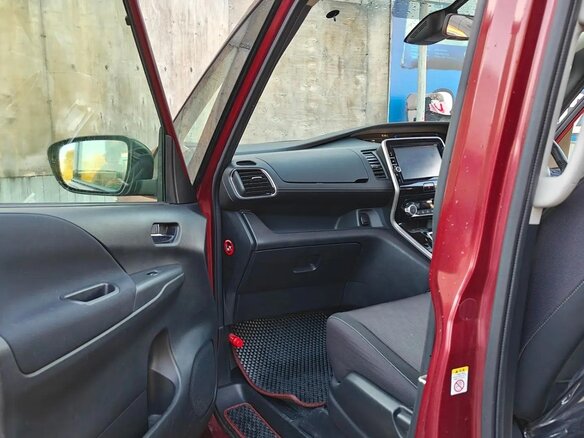 2018 Nissan Serena V (C27), пурпурный, 2100000 рублей - вид 6