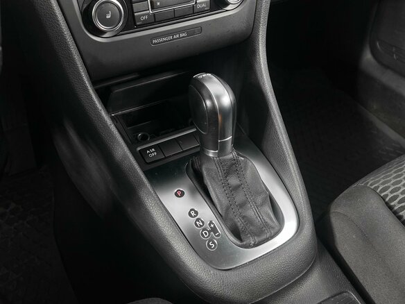 2011 Volkswagen Golf VI, голубой, 749900 рублей - вид 18