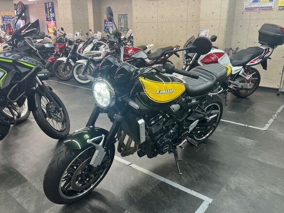 2024 Kawasaki Z 900RS, зелёный, 1099000 рублей - вид 2