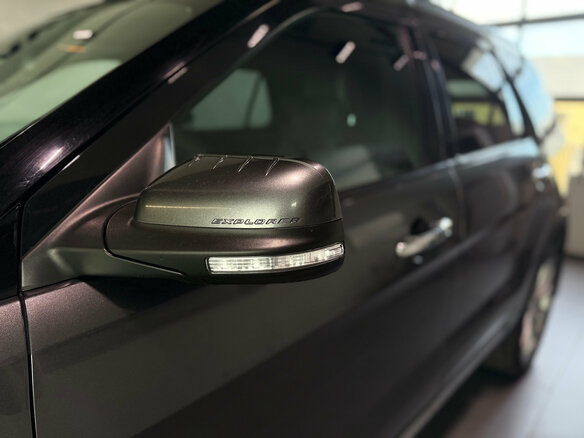 2018 Ford Explorer V Рестайлинг 2, серый, 2900000 рублей - вид 3