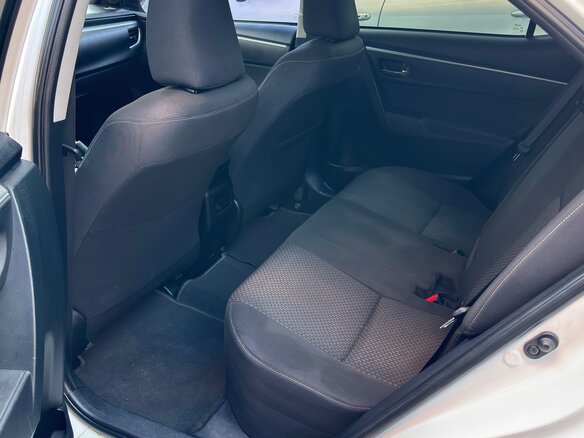 2014 Toyota Corolla XI (E160, E170, E180), белый, 1280000 рублей - вид 16