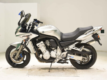 2004 Yamaha FZS1000 Fazer, серый, 395000 рублей, вид 2