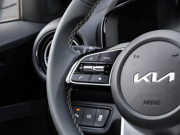 2026 Kia K3 II (China Market) Рестайлинг, белый - вид 18